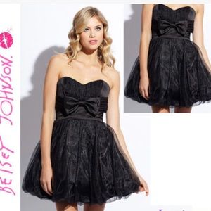 Betsey Johnson Staples Promo Black Dress S…